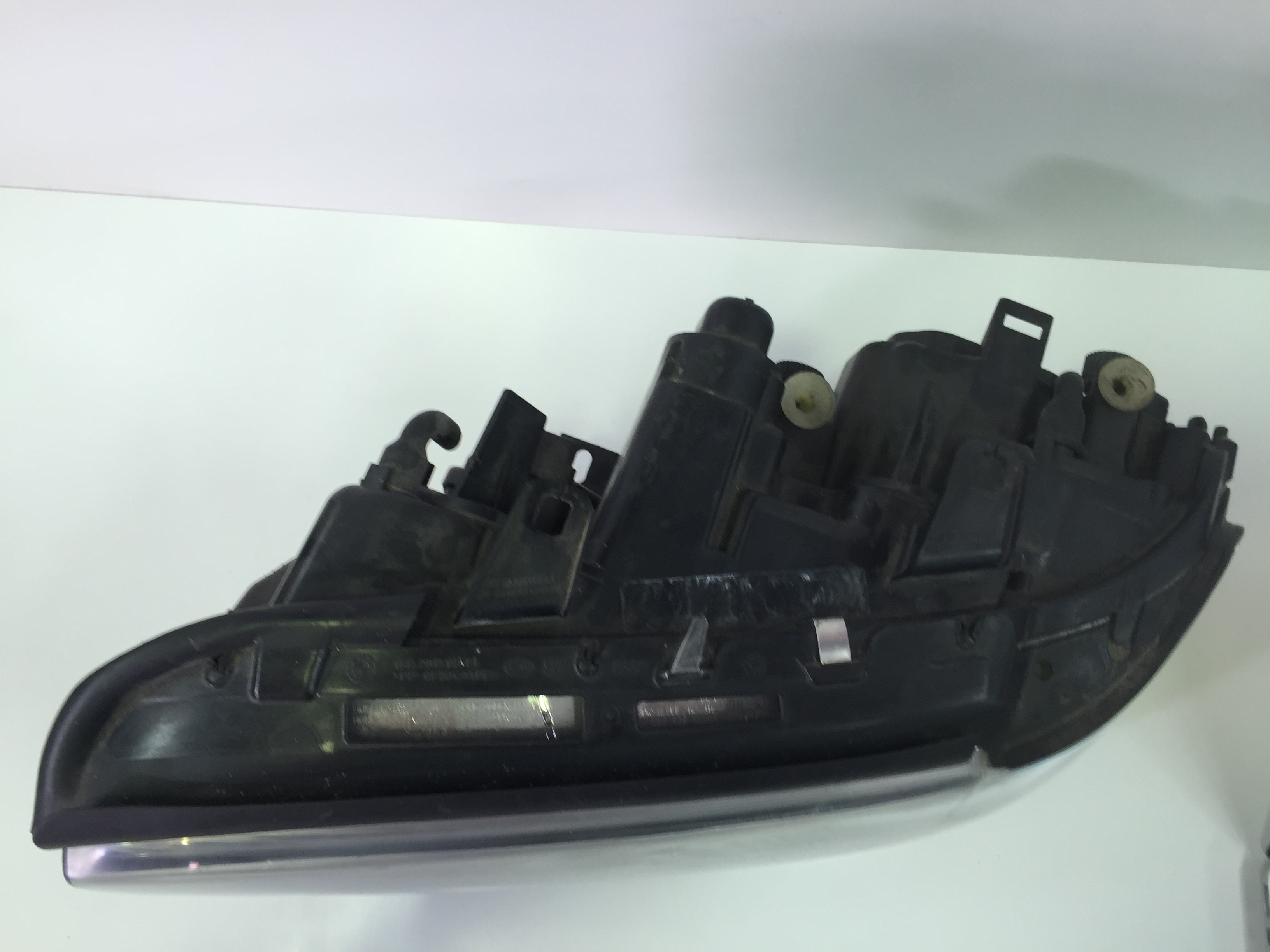 BMW E65/E66 LH Headlight Nerang Euro